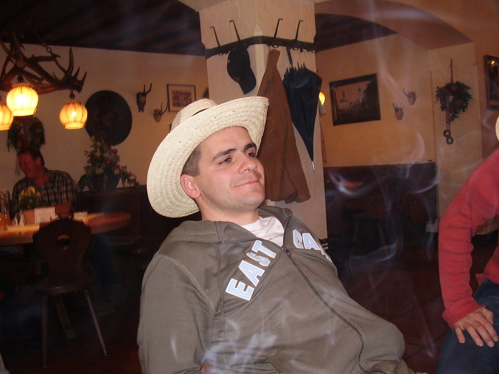 Image 42 of 77  -  139 kB